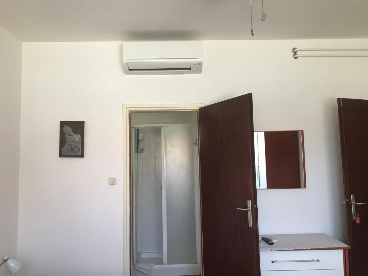 Sobe Stefanija Apartment Umag Exterior photo